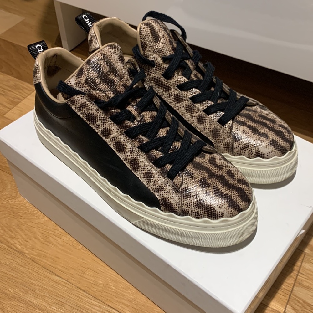 RARE CHLOE LOW TOP SNAKESKIN SNEAKERS